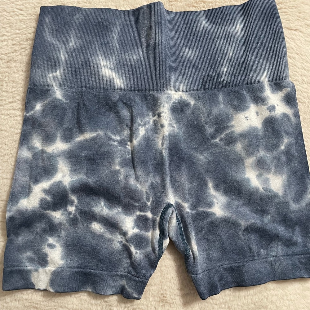 workout shorts - Picture 1 of 3